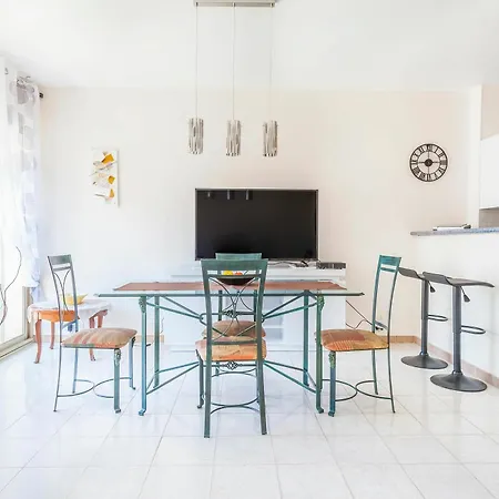 Le Colony 1 * Cannes